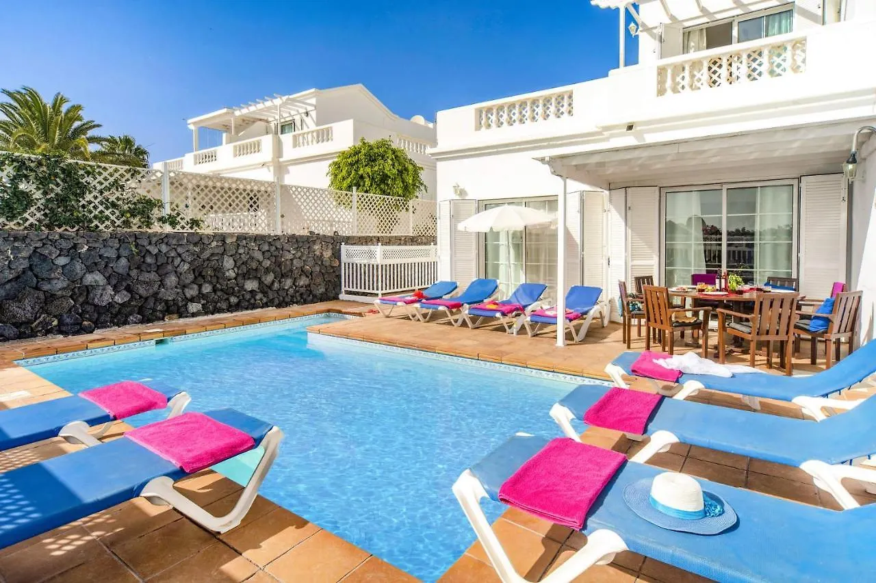 Villa Calma By Villa Plus Puerto del Carmen  Spanien