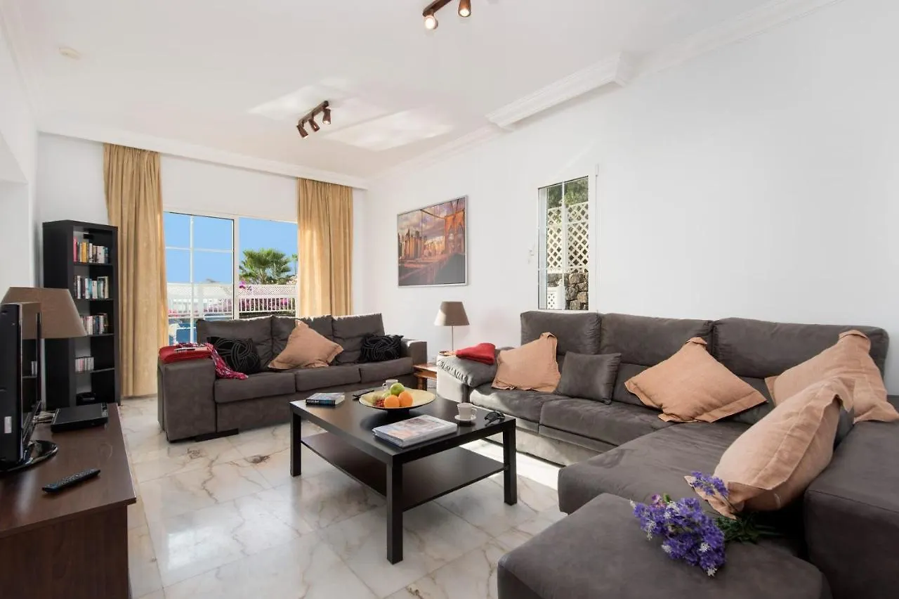 Villa Calma by Villa Plus Puerto del Carmen